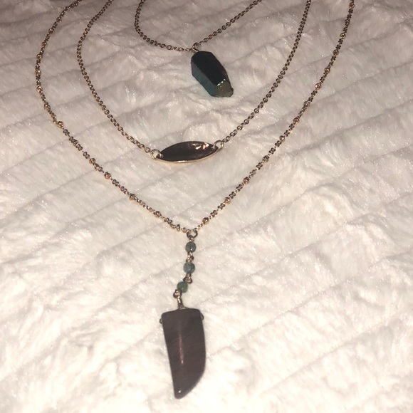 Layered necklace - Picture 1 of 6